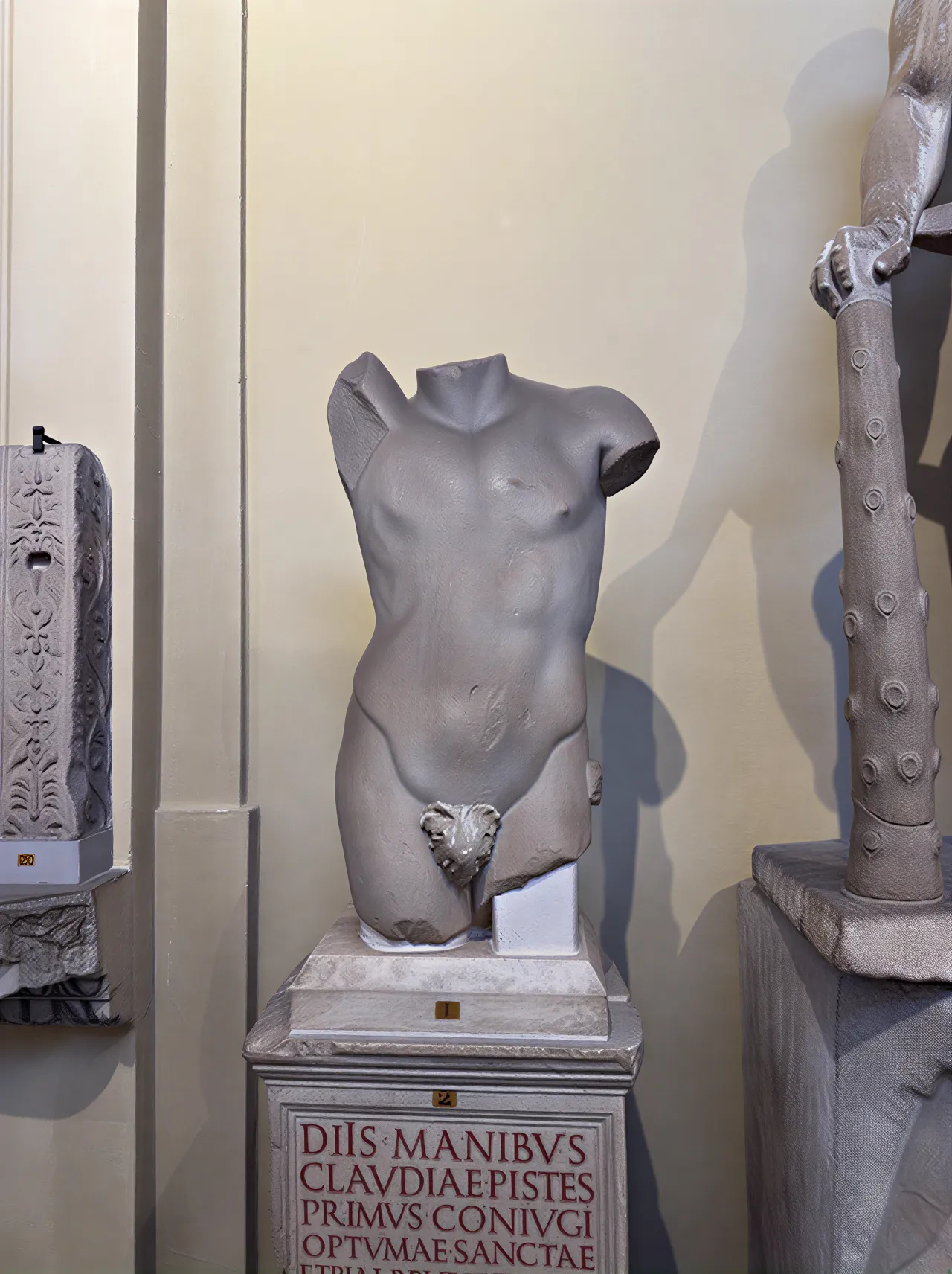 Sculpture Antique Évocatrice